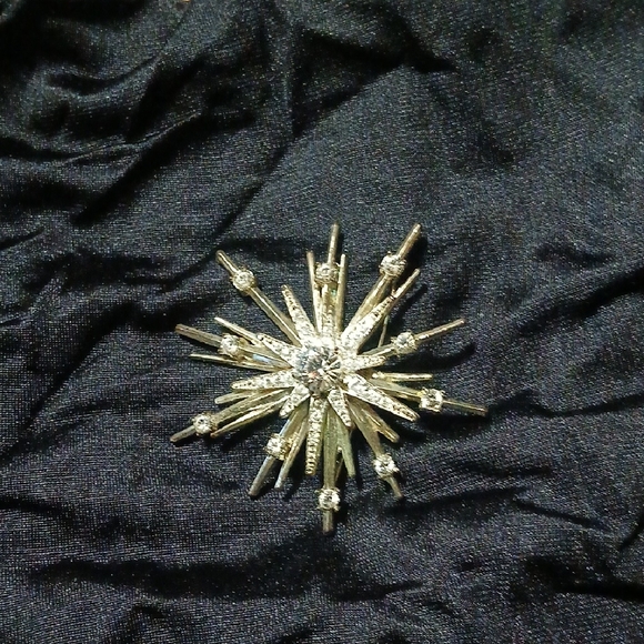 Avon Jewelry - Avon Gold and Silver Starburst Pin Brooch